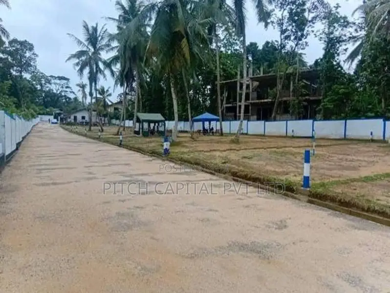 Athurugiriya Millennium City Near Land for Sale