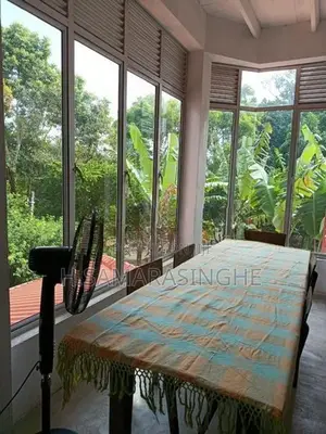 Upstairs Rooms Rent for University Girls - Matara