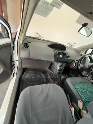 Toyota Vitz 2008