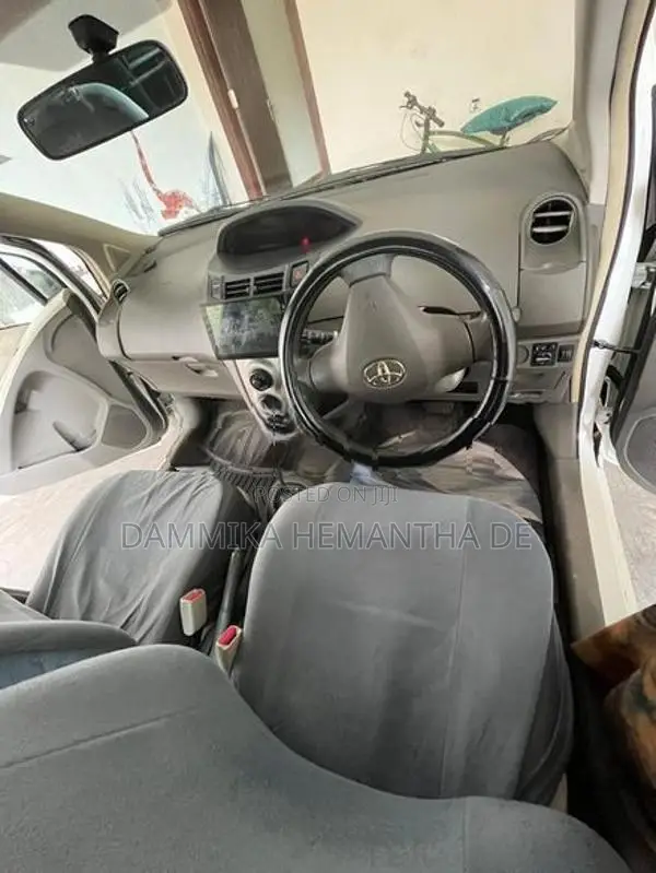 Toyota Vitz 2008