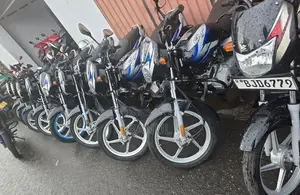 Bajaj CT100 2025