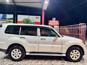 Mitsubishi Montero Centre Sp Wheel 2013