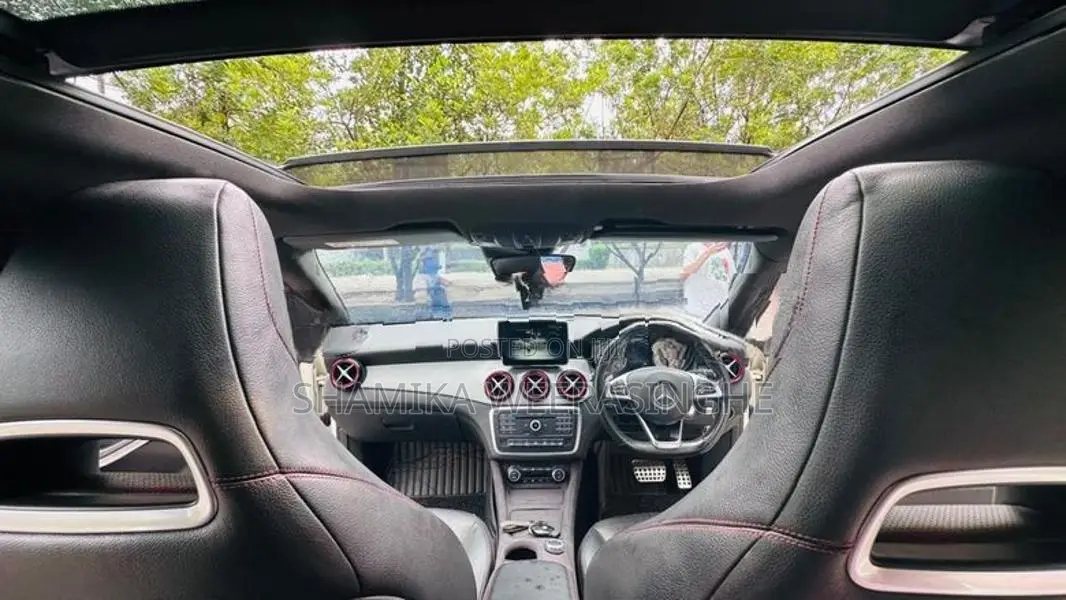 Mercedes Benz CLA 180 AMG 2015