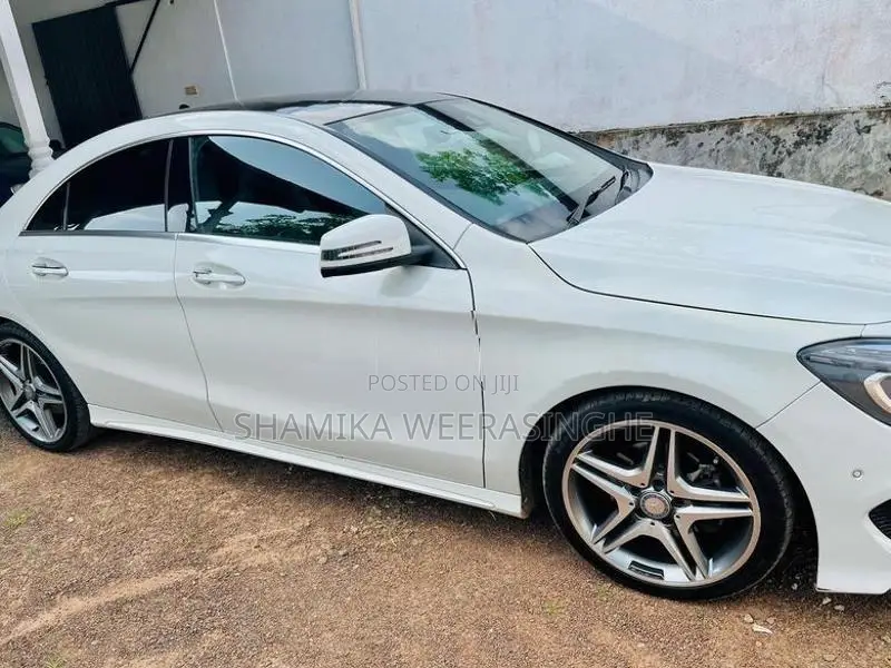 Mercedes Benz CLA 180 AMG 2015