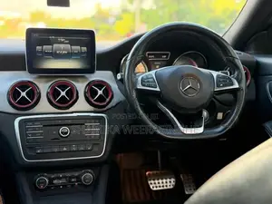 Mercedes Benz CLA 180 AMG 2015