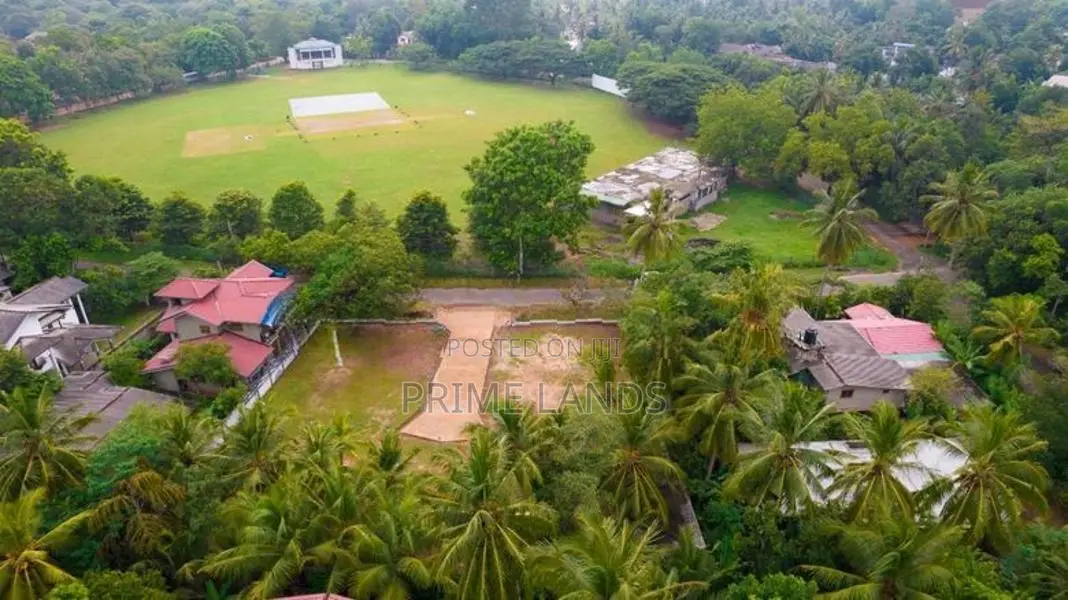 අනුරාධපුර නව නගරයෙන්ම සින්නක්කර බිම්කොටසක් විකිණීමට