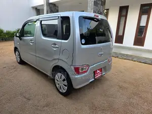 Suzuki Wagon R FX 2023