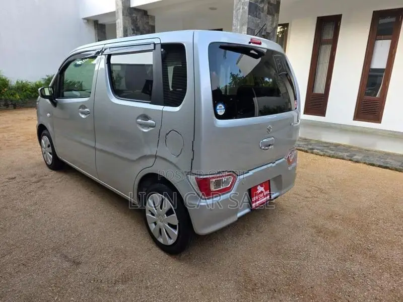 Suzuki Wagon R FX 2023