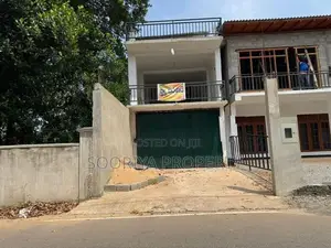 Commercial Building for Sale in Piliyandala