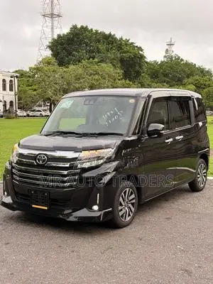 Toyota Roomy Custom G 2024
