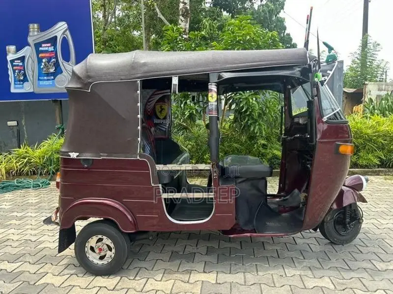 Bajaj RE 2 Stroke 2005