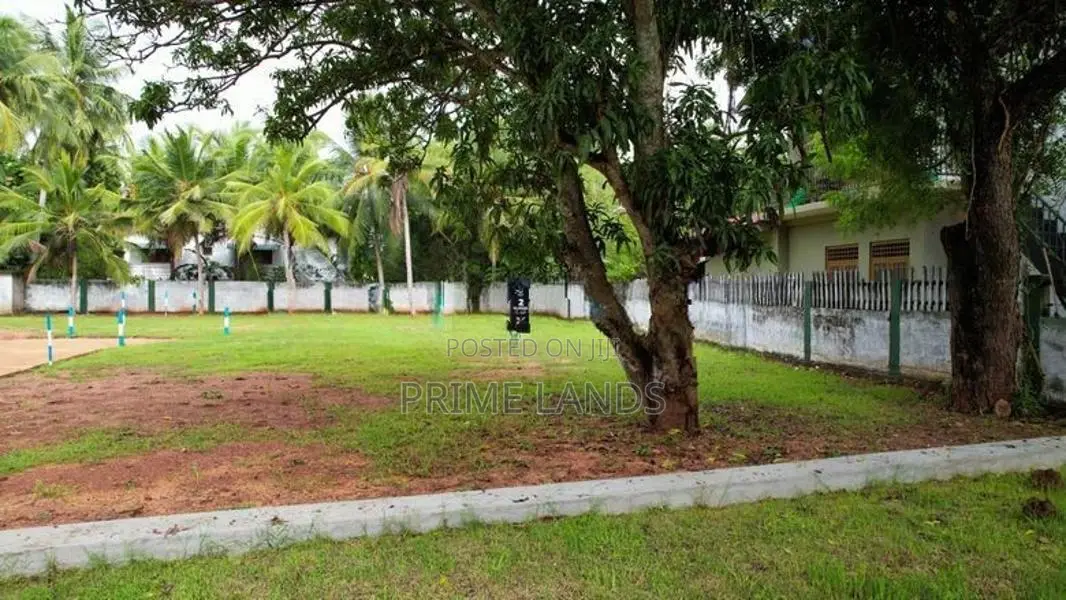 අනුරාධපුර නව නගරයෙන්ම සින්නක්කර බිම්කොටසක් විකිණීමට