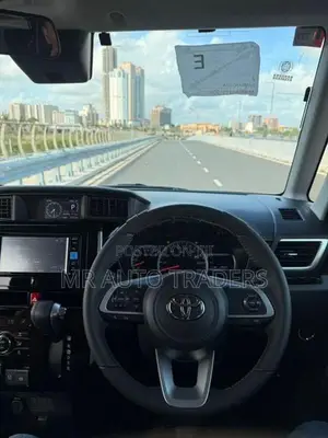 Toyota Roomy Custom G 2024