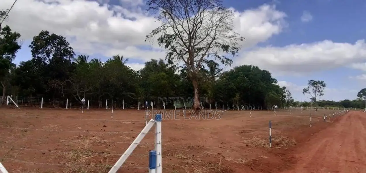 අනුරාධපුර බුලංකුලමෙන් සින්නක්කර නේවාසික බිම්කොටස් විකිණීමට