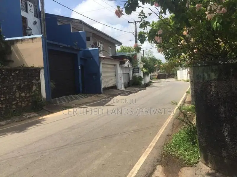 Kotte Land for Sale (Facing Main Road-20 Feet)