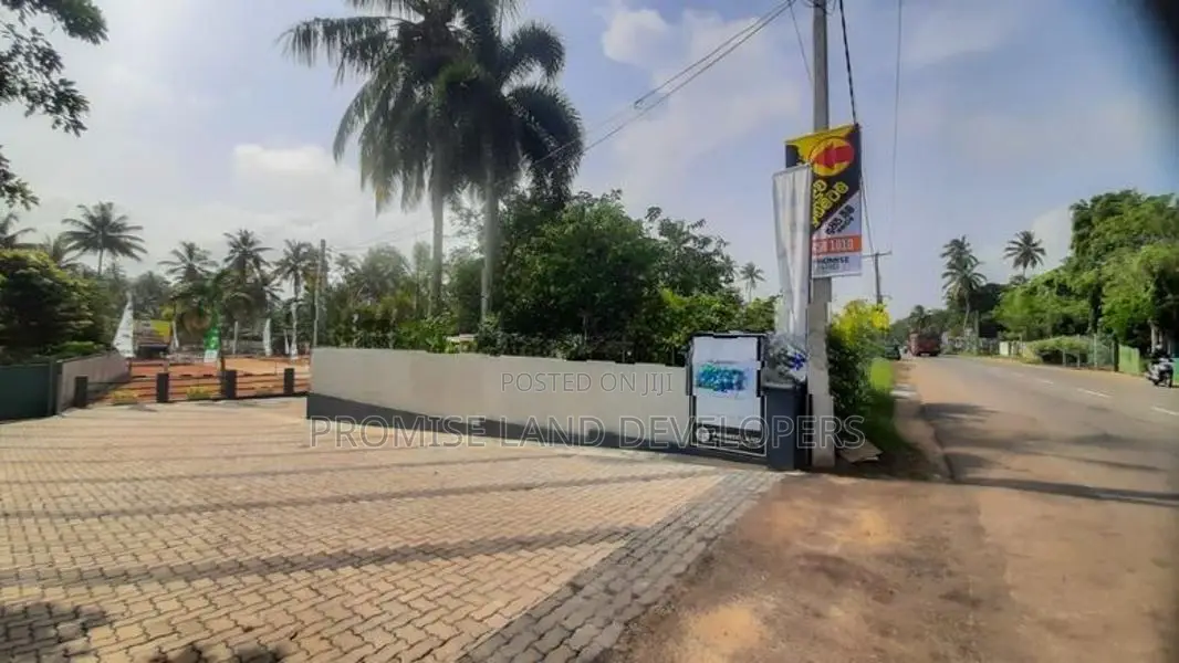 වාද්දුව තල්පිටිය ගාලුපාර පෙනෙන දුරින් වට්නා බිම් කොටස් N38