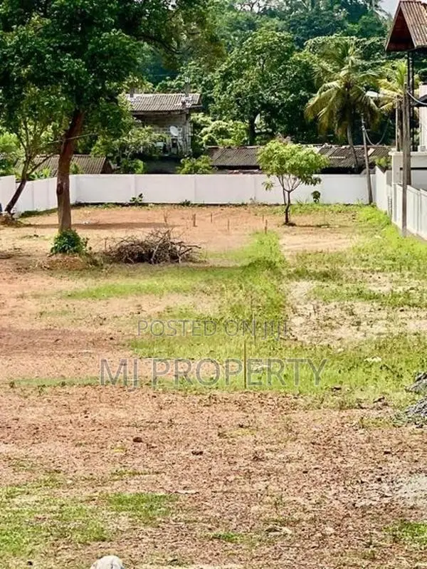 ( TC-1110) Highly Valuable Commercial Land Sale in Thalawathugoda
