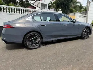 BMW 525i 525Li M-Sport 2025