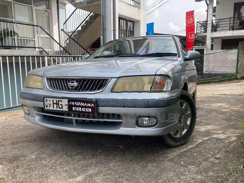 Nissan Sunny Super Saloon 2000