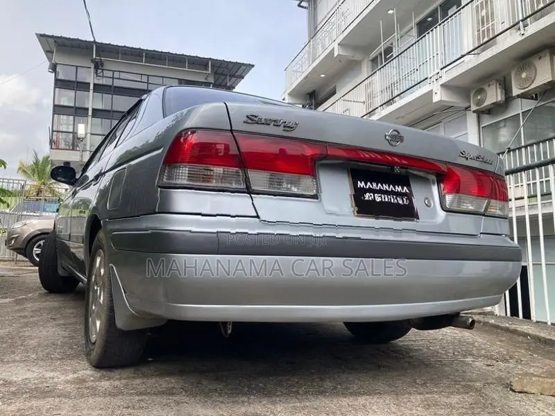 Nissan Sunny Super Saloon 2000