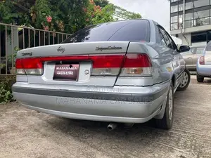 Nissan Sunny Super Saloon 2000