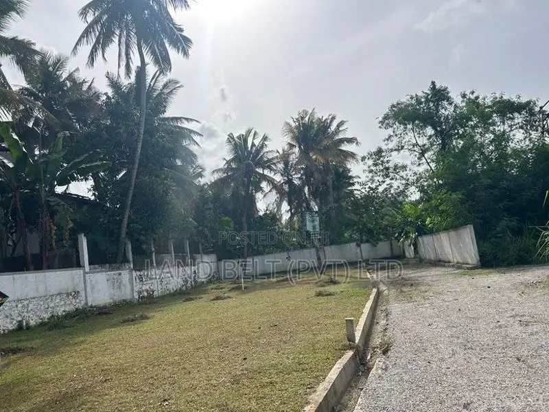 Kottawa වෙල් යායට මුහුණලා Luxury Land Plots