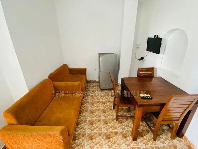Apartment for Short-Term Rental in Wellawatta. (Property Code: CSH101)
