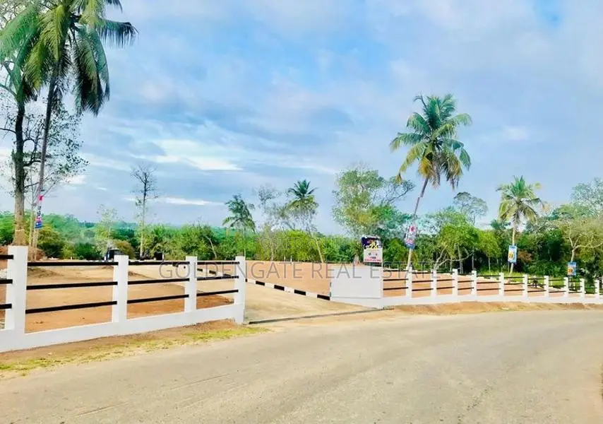 Matara ප්‍රධාන පාරට සමීපව පදිංචියට හොඳ ඉඩමක් විකිණීමට