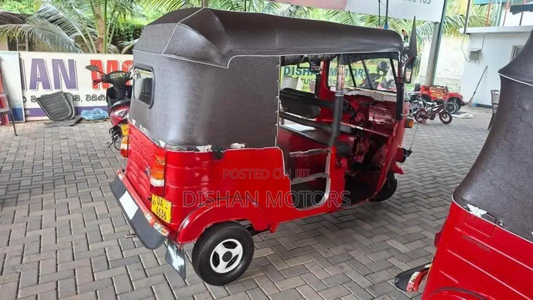 Bajaj RE 2 Stroke 2005