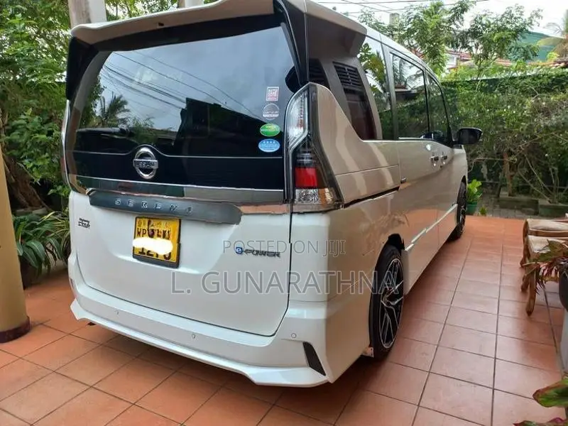 Nissan Serena Highway Star e-Power 2018