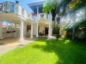 Spacious 5-Bedroom House for Sale in Dehiyagatha South