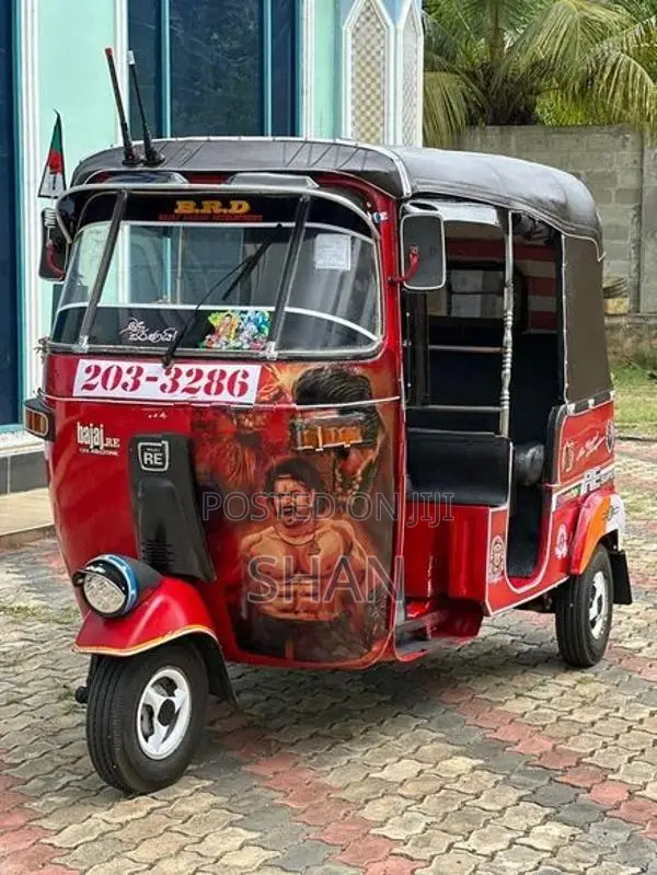 Bajaj RE 1999