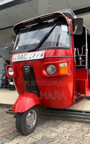Bajaj RE AAC 2012