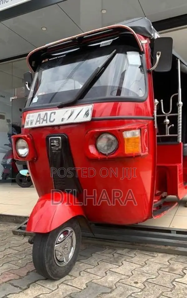 Bajaj RE AAC 2012