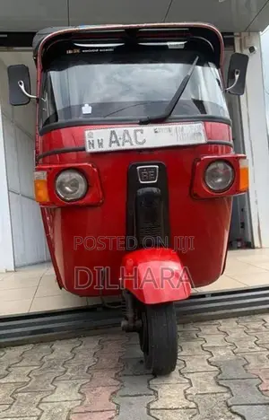 Bajaj RE AAC 2012