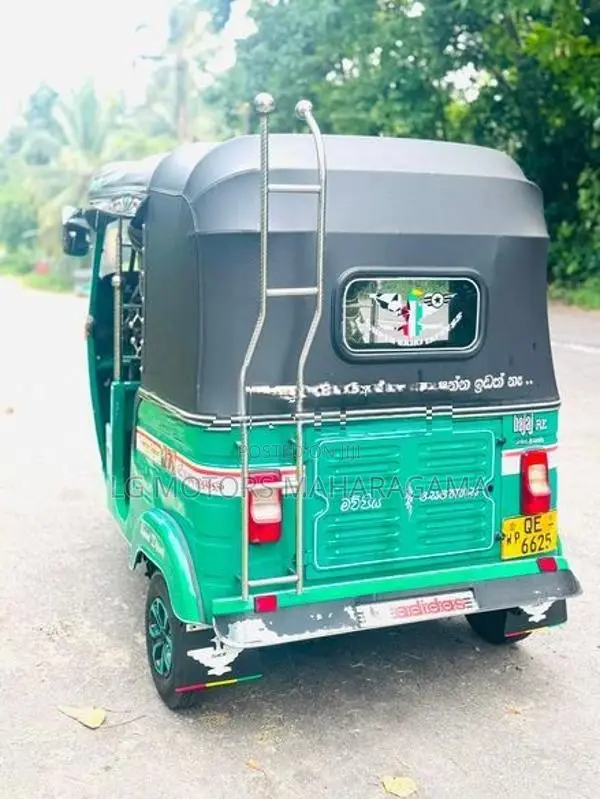 Bajaj RE 2006
