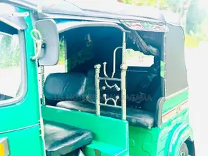 Bajaj RE 2006