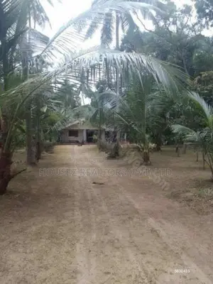 Valuable Coconut Estate with Two Houses for Sale in Sandalankawa