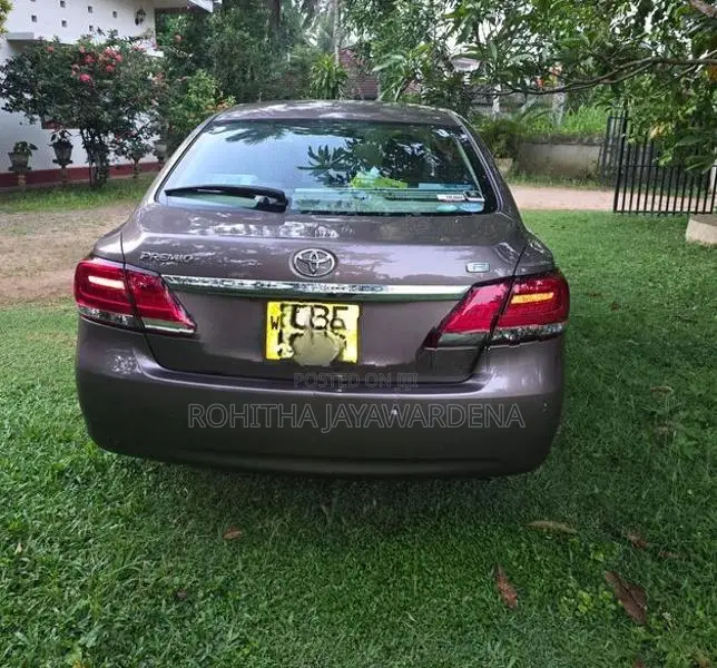Toyota Premio 2017