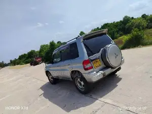 Mitsubishi Pajero 2002