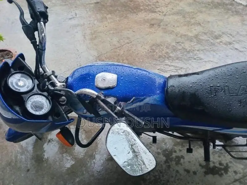 Bajaj Platina 100es 2016