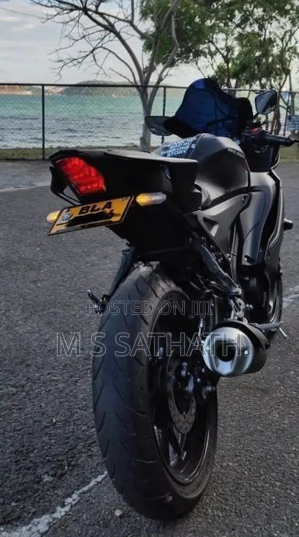 Yamaha R15 V4 2026