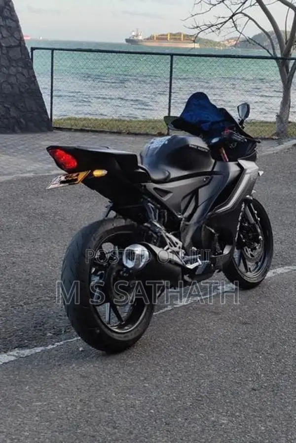Yamaha R15 V4 2026