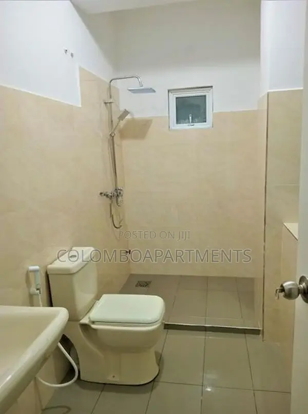 Colombo 05 Long-Term Rental – Fully Furnished Apartment (CSMP70D)