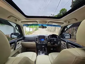 Mitsubishi Montero GLS Fully loaded 2015