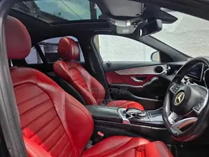 Mercedes Benz C300 Premium Plus 2015