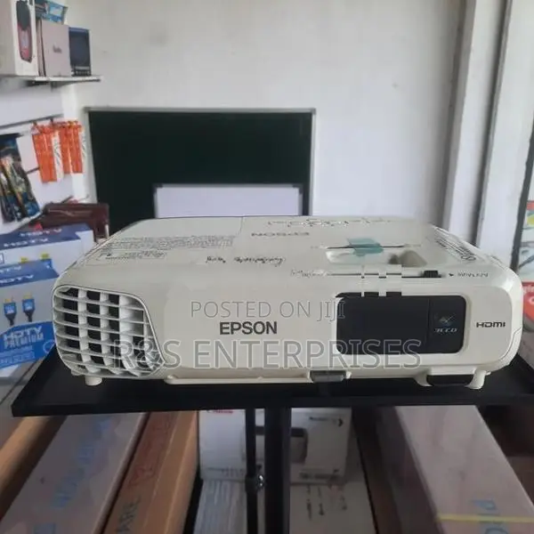 X18 Epson Projector