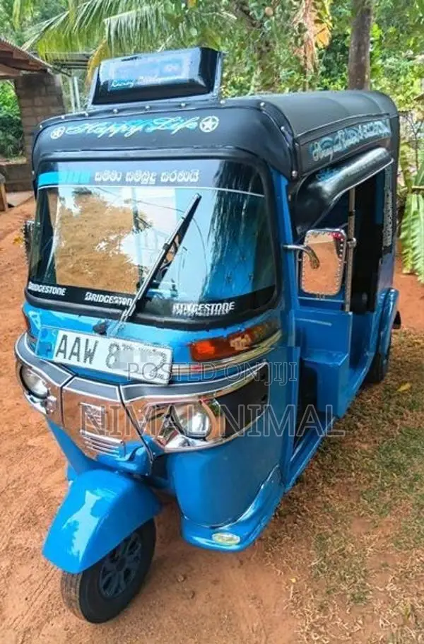 Bajaj RE 2015