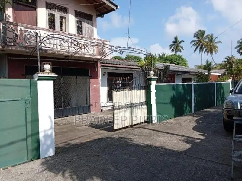 12.2 Perch land with 2 Story House Panadura