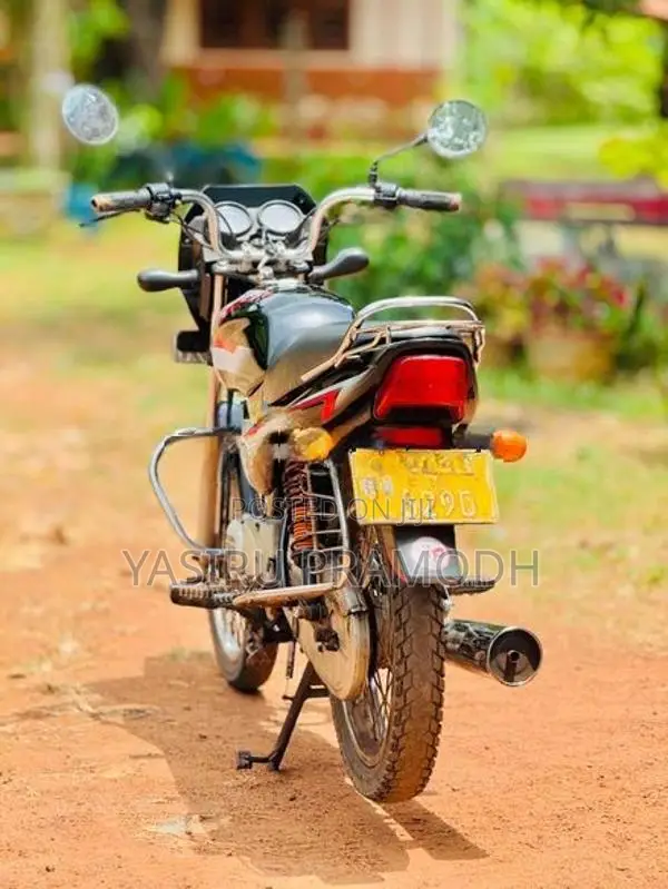 Bajaj CT100 2009
